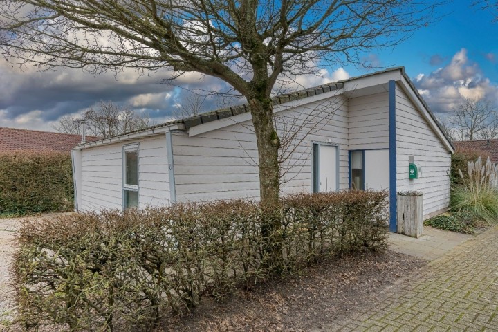 Parkplatz am Haus (2 Wagen)