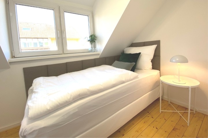 Schlafzimmer 3 mit Einzelbett (Boxspring)