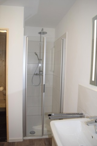 ... und Dusche