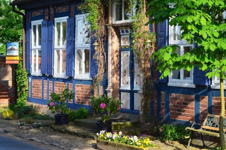 Straßenansicht