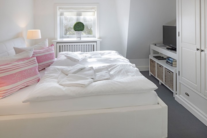 Schlafzimmer eins im 1 OG