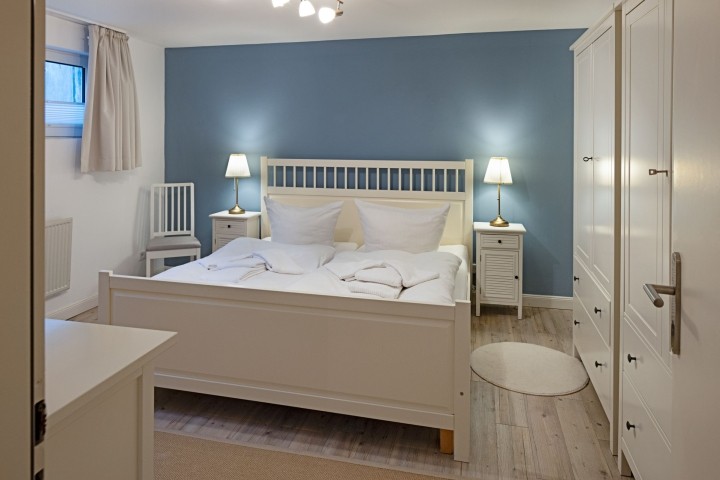 Schlafzimmer eins im Souterrain