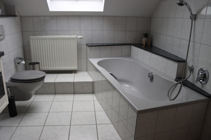Badezimmer Badewanne