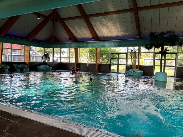 Hallenschwimmbad