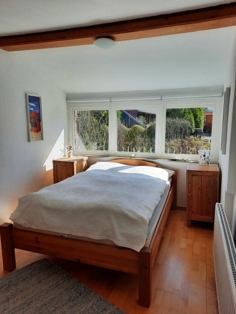 Schlafzimmer 1