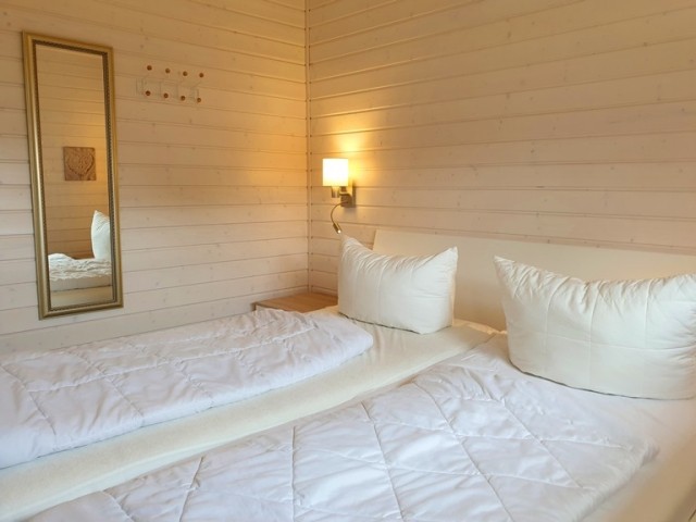 Doppelbettzimmer II