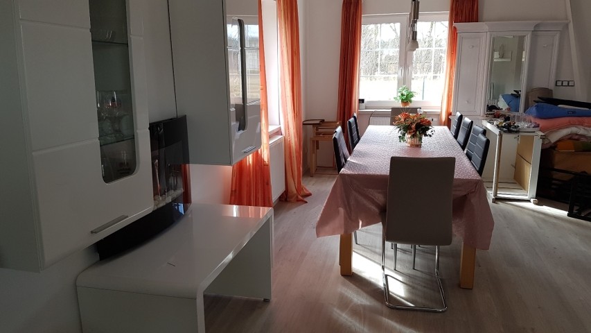 Wohnzimmer im EG