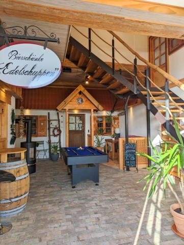 die Diele mit Bar und Dart
