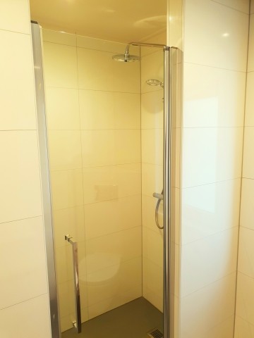 Dusche im Bad