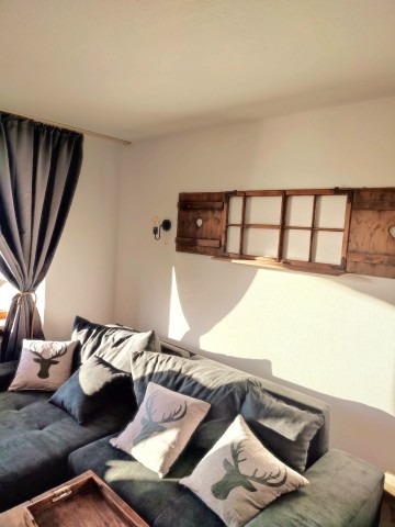 Großzügiges Schlafzimmer