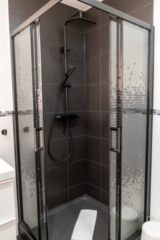 Moderne Dusche 