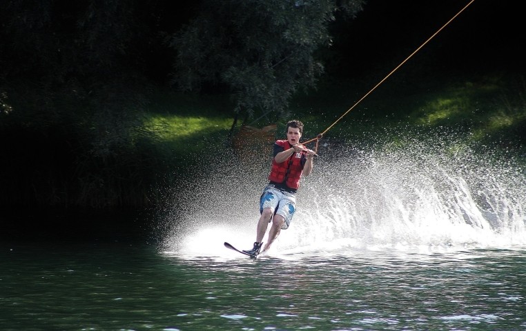 Wasser Ski am Hillebachsee in Niedersfeld 