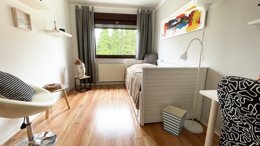Kinderzimmer mit Ausziehbett