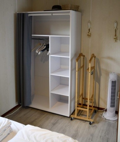 Kleiderschrank Hauptschlafzimmer