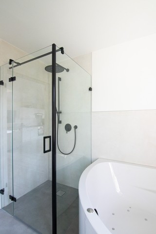 Dusche Erdgeschoss