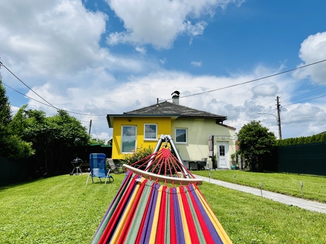 Ferienhaus Sausalblick mit Sicht aus der Hängematte