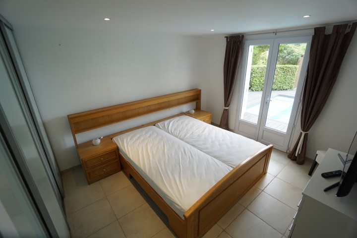 Schlafzimmer 4