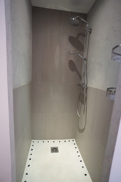 Badezimmer zu Schlafzimmer 4