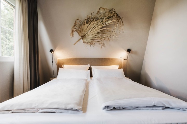 Schlafzimmer 1