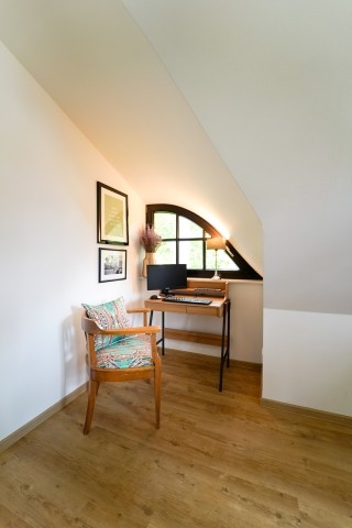 Remote Areitsplatz mit Monitor,Maus, Tastatur und Dockingsation