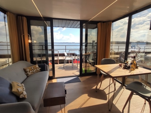 Wohnbereich mit Panoramablick auf die Schlei