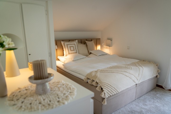 Das beige Schlafzimmer