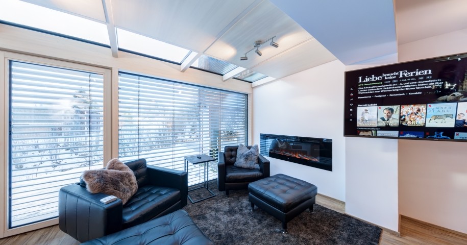 Lounge Ecke im Wintergarten des großen Schlafzimmers