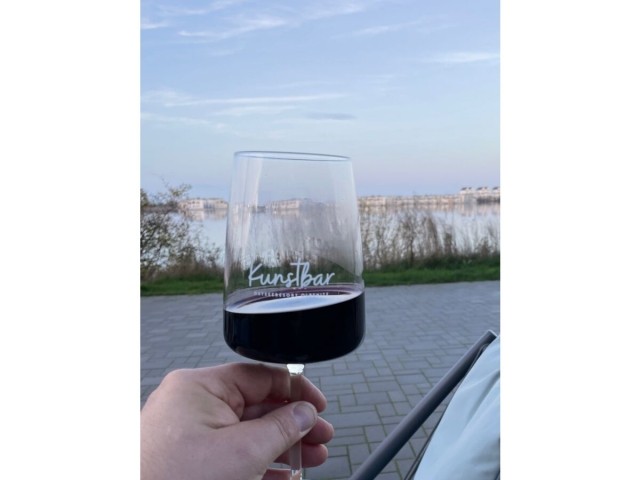 Am Hafen des Ostseeresorts