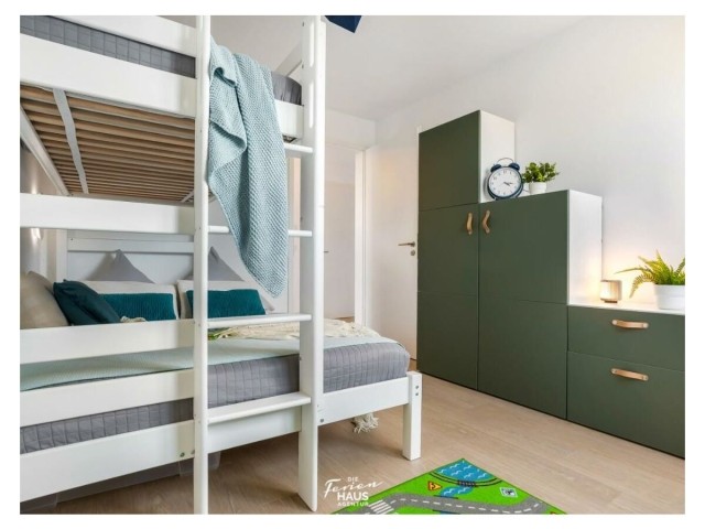 Schlafzimmer II(b)