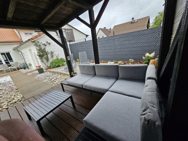 Loungmöbel laden zum gemütlichen Entspannen ein