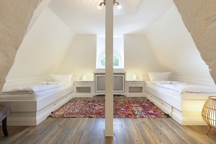 Schlafzimmer drei im Dachgeschoss