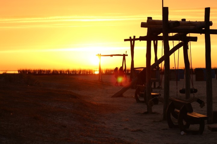 Strand Neßmersiel am Abend