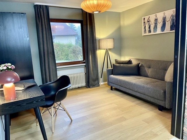 Das Arbeitszimmer mit Schlafsofa