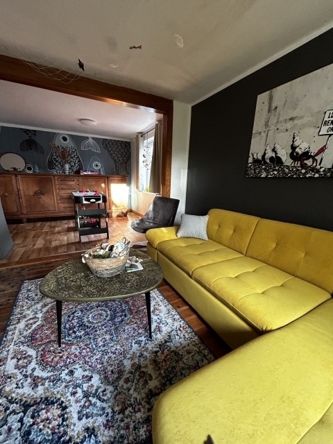 2. Wohnzimmer im EG mit Spielzimmer 