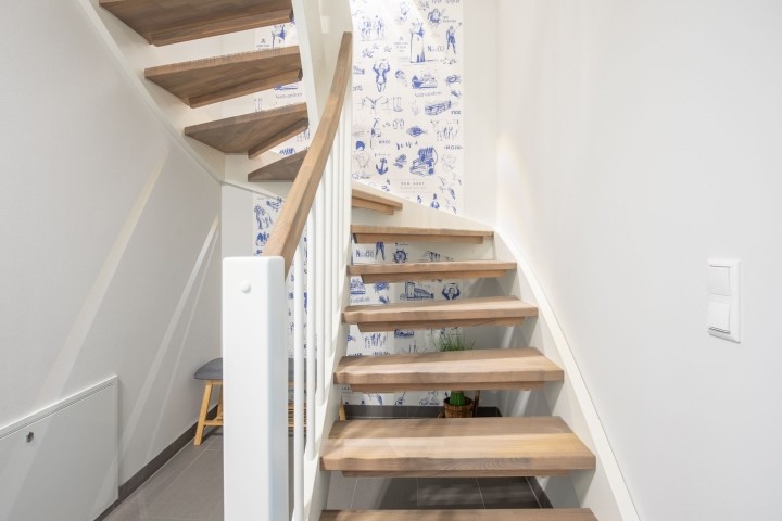 Westwind - Treppenaufgang ins OG
