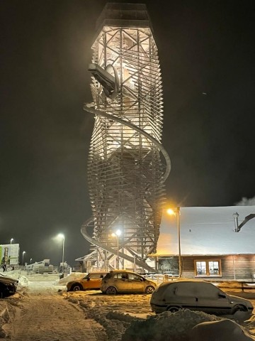 Der Harzturm ist eröffnet, passend zum Wintereinbruch
