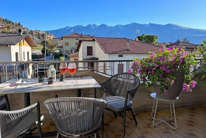Südostbalkon mit Sitzgruppe