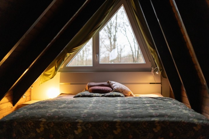 Schlafzimmer mit Doppelbett 180/200