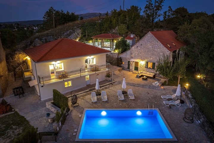 Hacienda Sylvia is a pet friendly villa which accepts dogs on request only