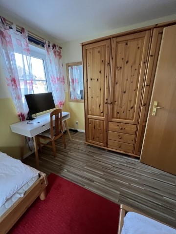 Schlafzimmer 2