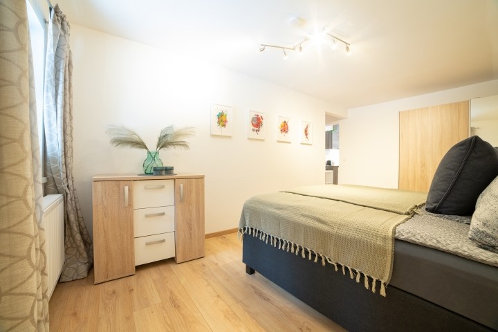 Schlafzimmer 1