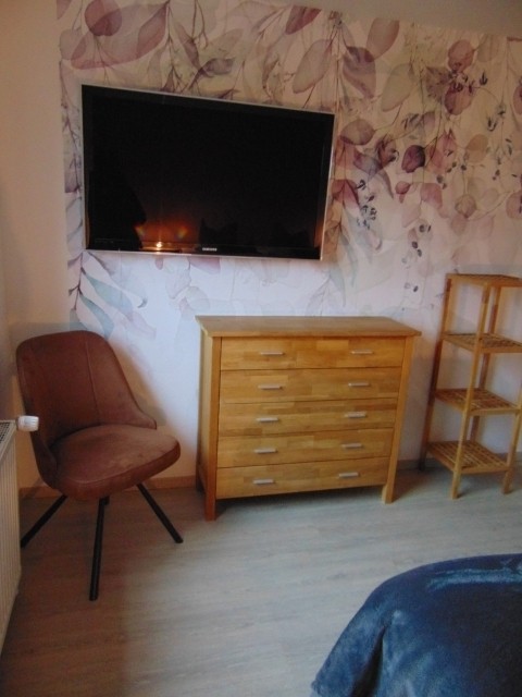 Schlafzimmer mit TV