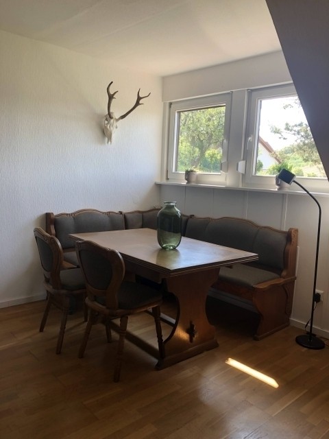 Esstisch in der Wohnküche