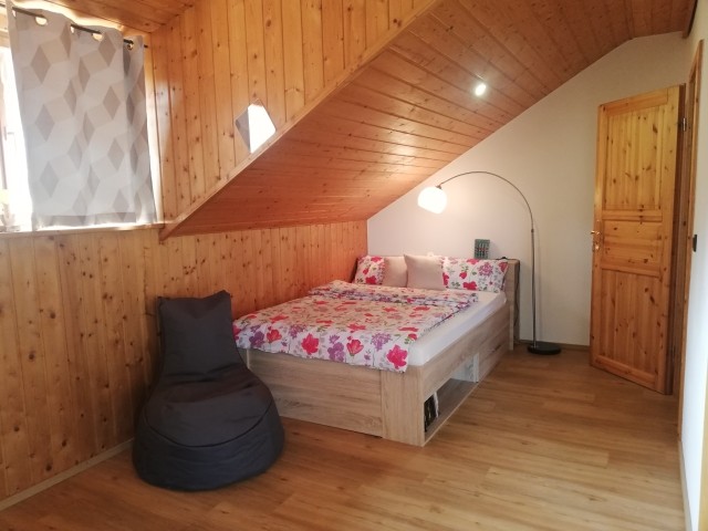 2. Schlafzimmer