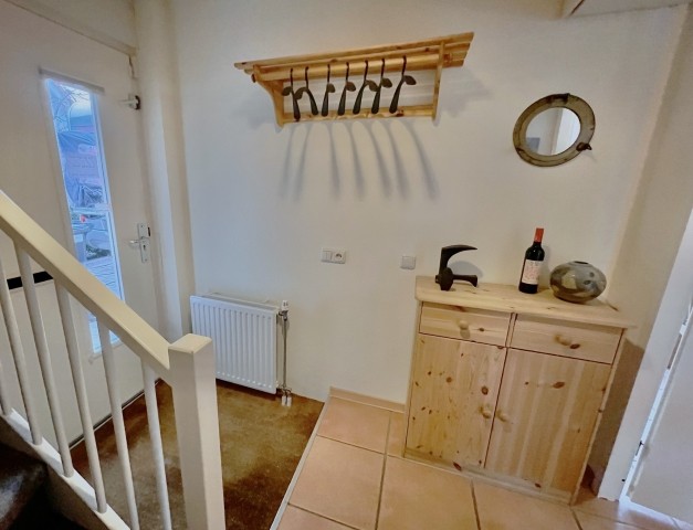 Flur mit Treppe nach oben