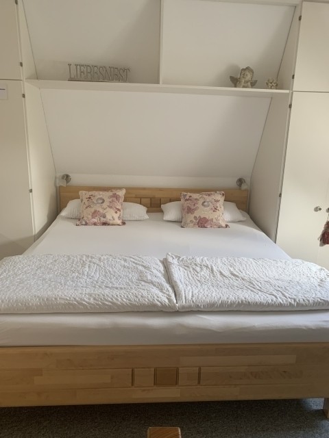 Doppelbett mit Topper