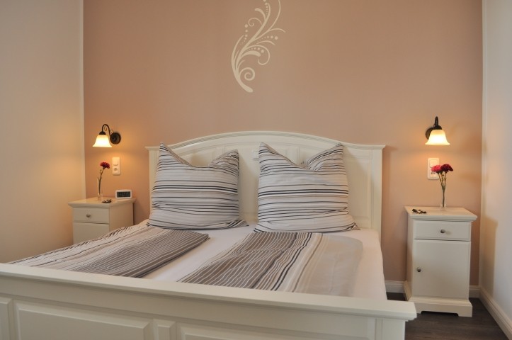 Schlafzimmer untere Wohnung