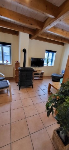 Wohnzimmer mit Ofen