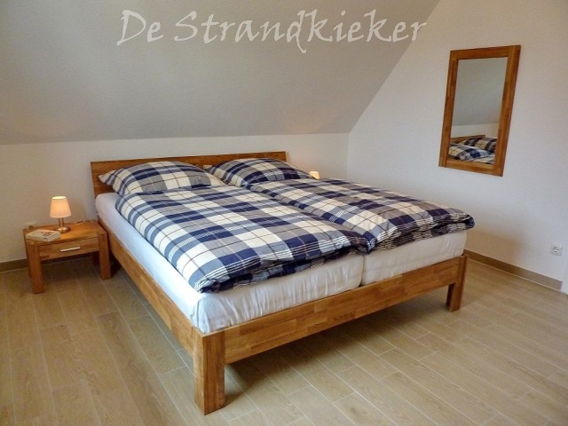 Schlafzimmer mit Doppelbett