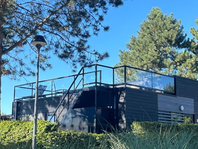 Blick vom Strand auf das Meerblick Haus 